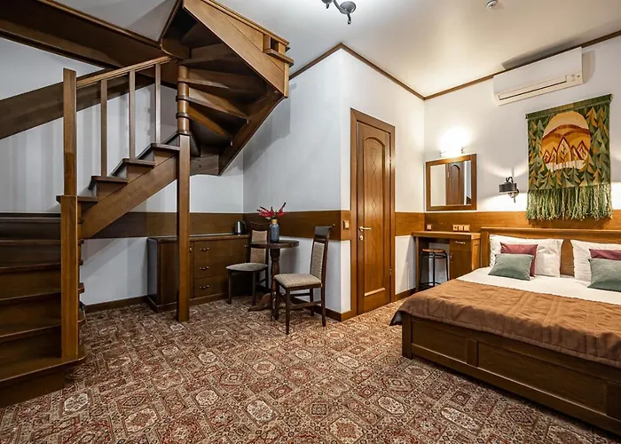 Otel Deluxe 2*