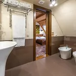 Отель Deluxe Татаров