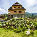 Deluxe Отель 2*