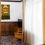 Deluxe Отель 2*