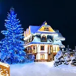Deluxe Отель 2*