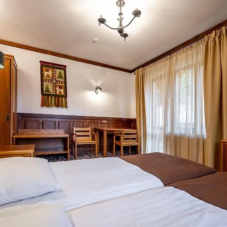 Deluxe Otel